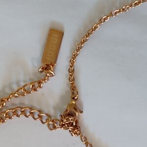 Elegant Gold Chain Necklace